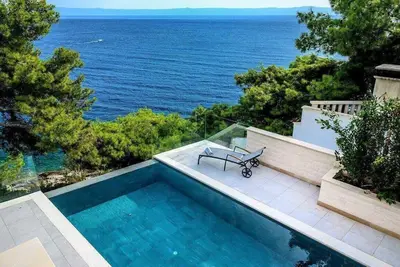 Image de Stone Villa With An Extravagant Pool And Sea View