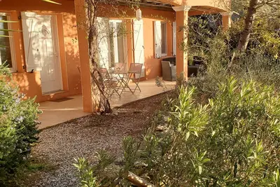 Image de Joli gîte au calme dans les collines provençales