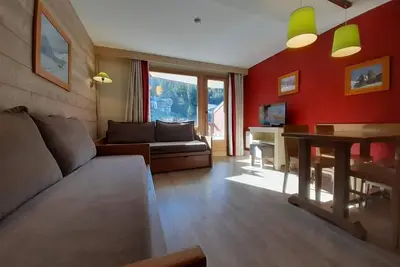 Image de À 100m des pistes de ski, 1er étage, vue pistes de ski, balcon, télévision, casier à ski, 35m²