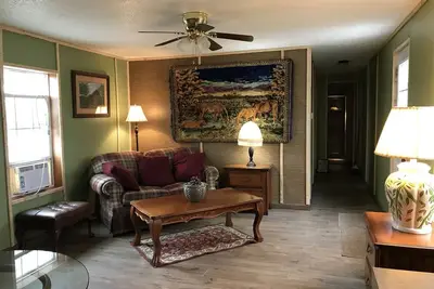 Cozy country experience<br>Located in Marion, Ind <br>7630 E 100 S<br>Marion, Indiana