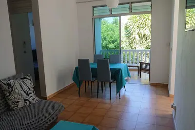 Image de Bas de villa 80 m2 à 500 mètres de la mer