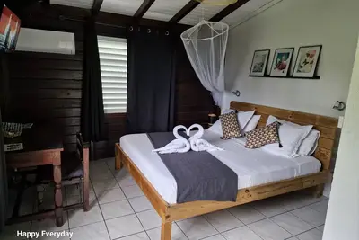 Image de Charmant bungalow pour 2\/4 personnes avec piscine