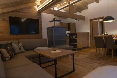 Image de Very nice apartment, close to the ski lift/gondola and Hall's old town