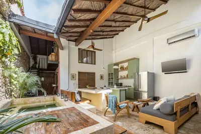 Image de New private Casa in the old city, 3 queen beds/3 baths