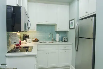 Image de Villa Rosa- Newly Renovated 1 Bedroom Condo - Sleeps 4, Great View & 2 Pools