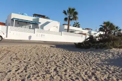 Image de View Villa; by Mahbo. (B)