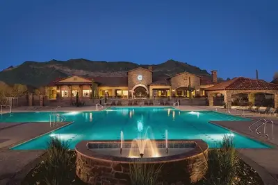 Image de Fully Equipped Las Sendas Home in Active Golf & Tennis Community