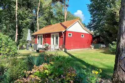 Image de Quietly located, cozy holiday home in a wooded area for 4 people.