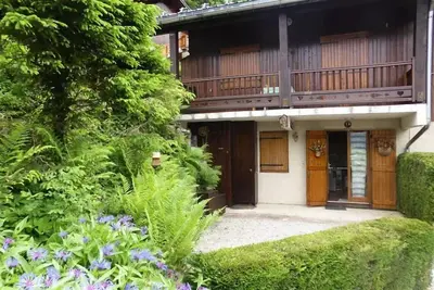 Image de Appartement pour 2 à 4 pers. dans un chalet calme