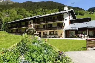 Image de Appartement 4 personnes au calme, vue montagne, au départ des pistes, classé 2 étoiles