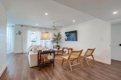 Image de Completely Renovated 2bd Spacious Condo in Coronado 2 blocks from San Diego Bay