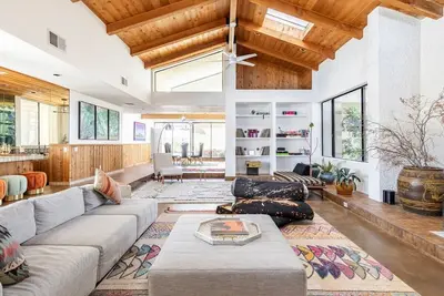 Image de Private villa on 8acres with heated pool and spa. 10 mins. From Jtnp entrance.