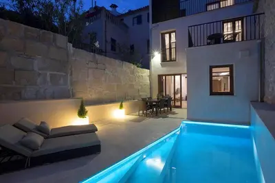 Image de Maison \"Casa Sant Sebastia\", proche centre ville, avec piscine et Wi-Fi.