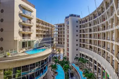 Image de Luxury 2 Bedroom Apartment - Dbn The Sails Waterfront