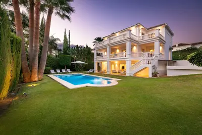 Image de Private villa in Aloha, walking distance to all amenities