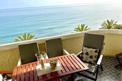Image de Marbella City Centre and Beach Front! Great view and big terrace.