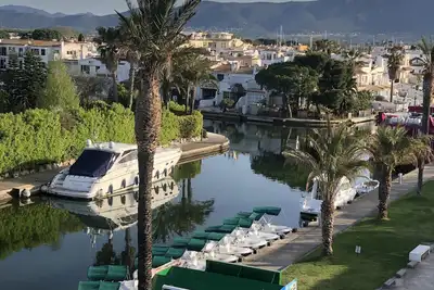 Image de Le Marinola Empuriabrava Port - 69m2- Vue canal principal - Plage centrale 400m