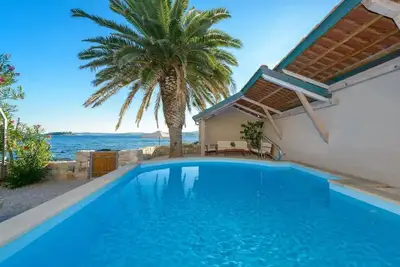 Image de Traditional Stone Villa With Amazing Outdoor Pool