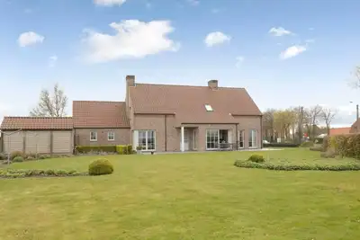 Image de Spacious Villa with Garden in Brugge