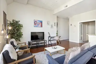 Image de Lovely 2br + Gym + Free Parking | Newbold Apt