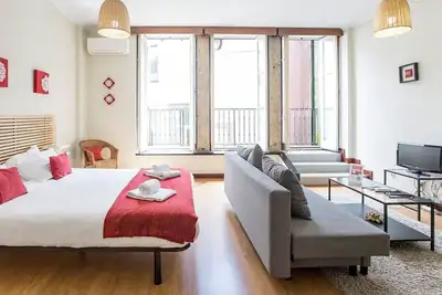 Image de Wine Apartments lll - Ribeira Studio by LovelyStay