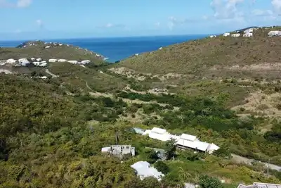 Image de The Over The Bay Condo