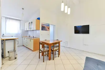 Image de Nouveau! Appartement Citron, 4+1, Sabunike