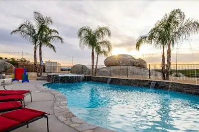 Image de Luxurious Mansion in Wine Country