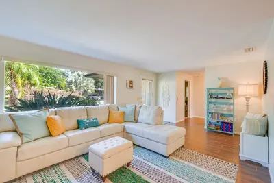 Image de ⭐️Perfect for Families & Groups⭐️7mi-Beach/Dwtn🏖 Bbq⭐️Fire-Pit⭐️Dogs Welcome!