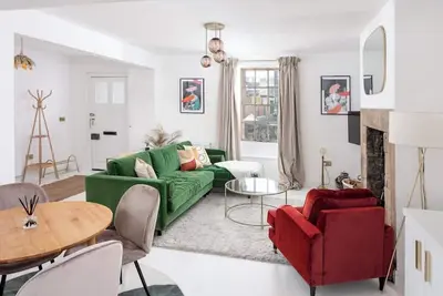Image de Luxe Design - Grade Ii Cottage - Heart of Alnwick