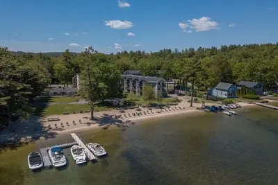 Image de Lake view, Private Beach, Private concert entrance, pool, Gunstock ski resort