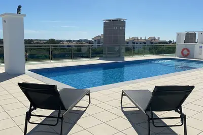 Image de Peaceful 3-bed retreat w\/ pool, parking, A\/C and nearby beach