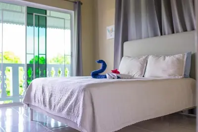 Image de Tge: Modern 7bd-8bt - private chef- Pool