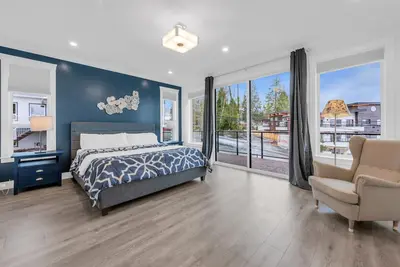 Image de Modern 4-bedroom house with ocean& mountain view