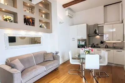 Image de Nice and silent with two bedrooms two steps from Ponte Vecchio