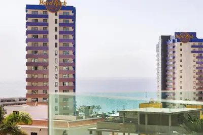 Belle maison de vacances avec vue partielle sur la mer à Costa Adeje