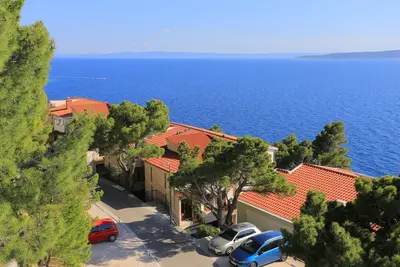 Image de Garçonnière avec le balcon et la vue sur le mer Brela, Makarska (As-19205-b)