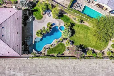 Emerald Oasis -. 5 acre lot, 45\" 9ft deep pool