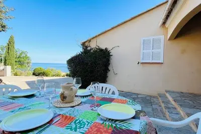 Maison charmante avec parking privatif et terrasses, proche plage - 4 couchages