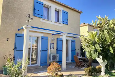 Image de Villa avec terrasse et jardin proche plage