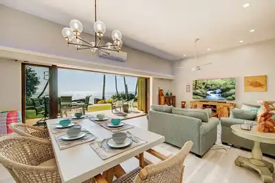 Image de Hale Awa'puhi 1-C Oceanfront Luxury 2 Br w/ Ac and Private Beach Access