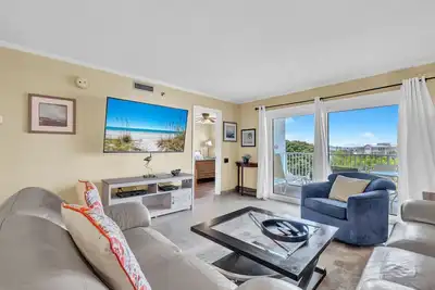 Islander 318-Private Beach Access-Fab Amenities