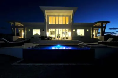 Image de Waterfall Villa - Contemporary Villa W/ Private Pool