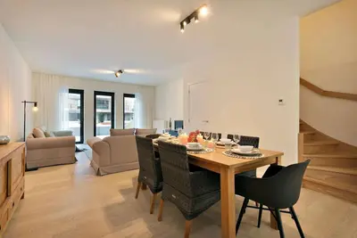 Image de Huswell - Modern beach retreat just steps from the sea