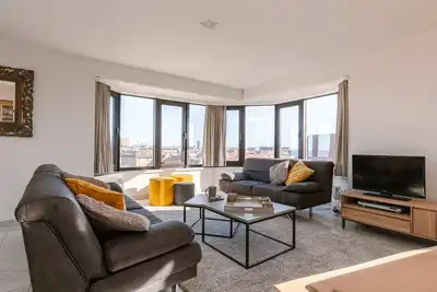 Image de Huswell - Spacious & modern sea view apartment with garage