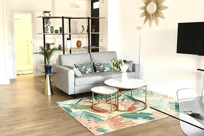 Image de Fabulous bright new apartment in the Old Town