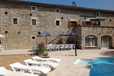 Image de les cigales location en Ardèche  près de vallon pont d arc