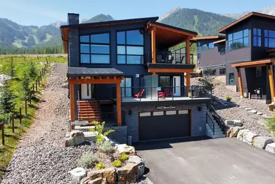 Image de Ski In to your Hot Tub & Sauna