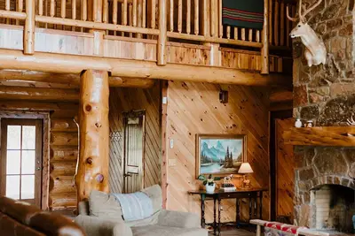 Image de Log Cabin sleeps-6, Pool/Outdoor Entertainment Area with a veiw