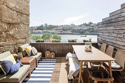 Image de Luxurious Townhome w/ River View by LovelyStay